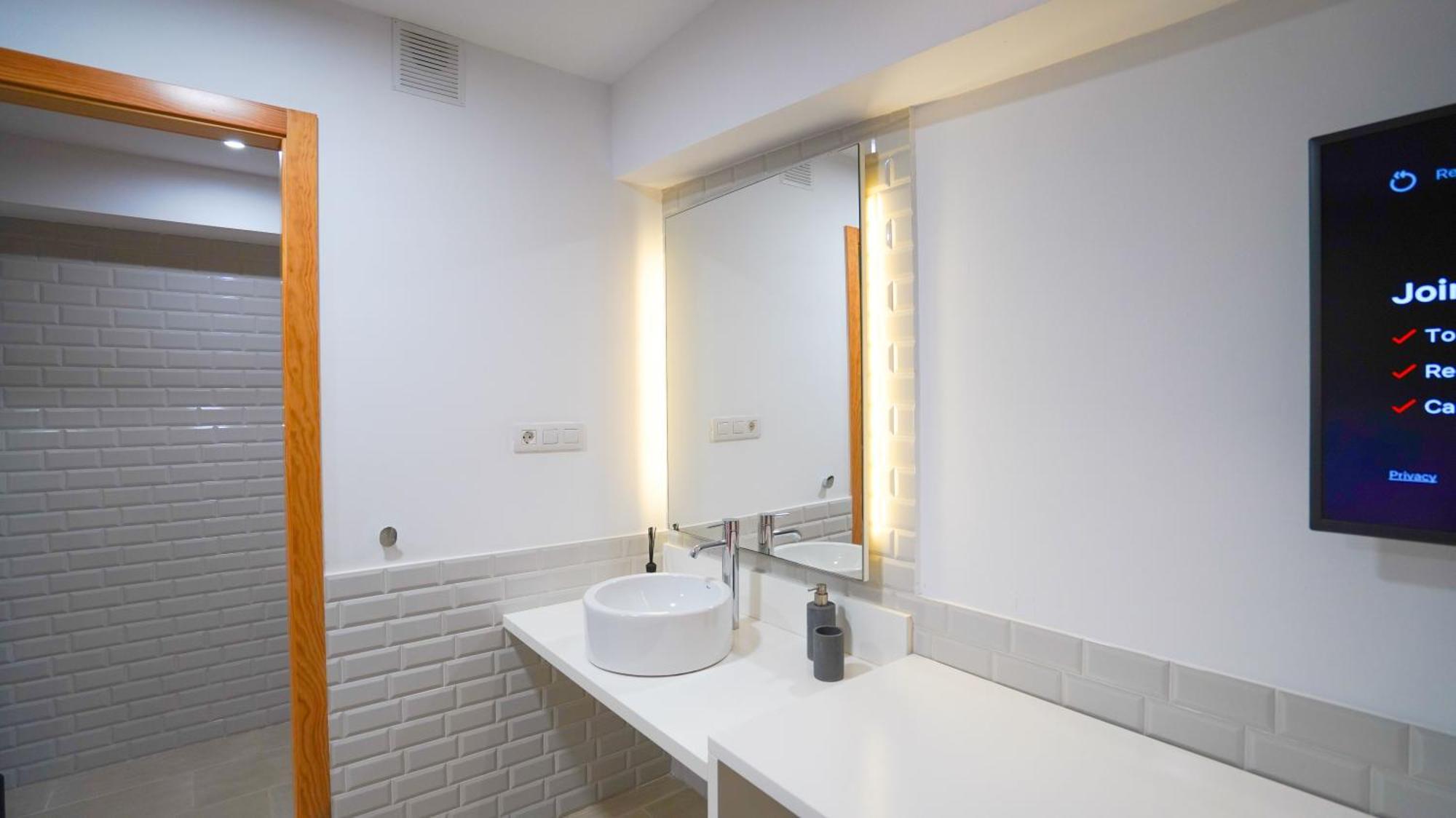 Oceanside Luxury Loft - Fast Wi-fi - Workstations Corralejo